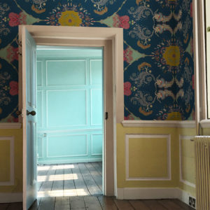 Indigo Paisley Paramecium wallpape